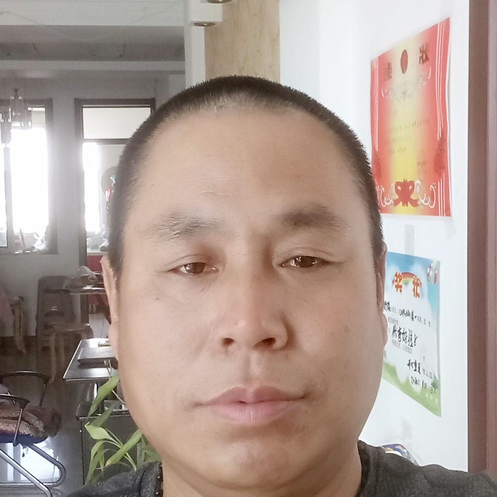 魏国祥。的照片