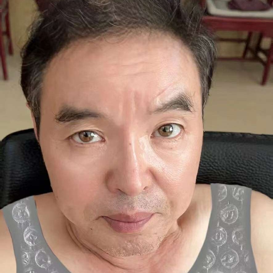 保温杯邂逅忧伤的照片