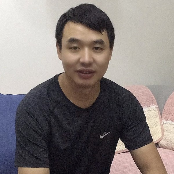 酸一亲的照片