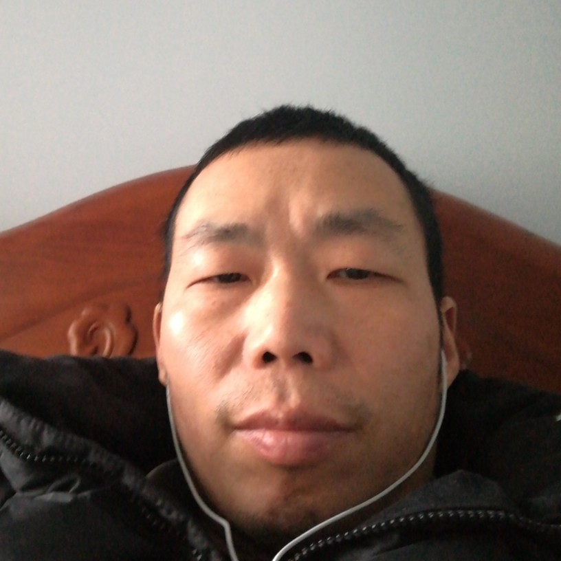 发卡冷艳的照片
