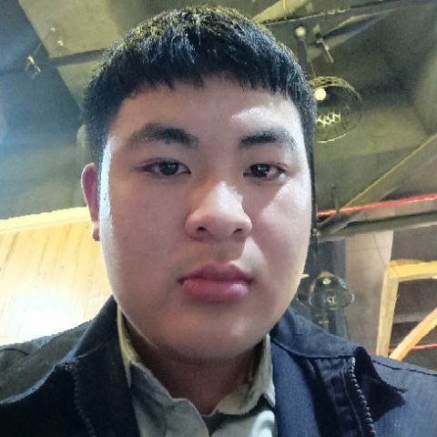 醉熏蹙眉面包的照片