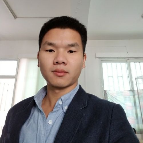 黄默的照片
