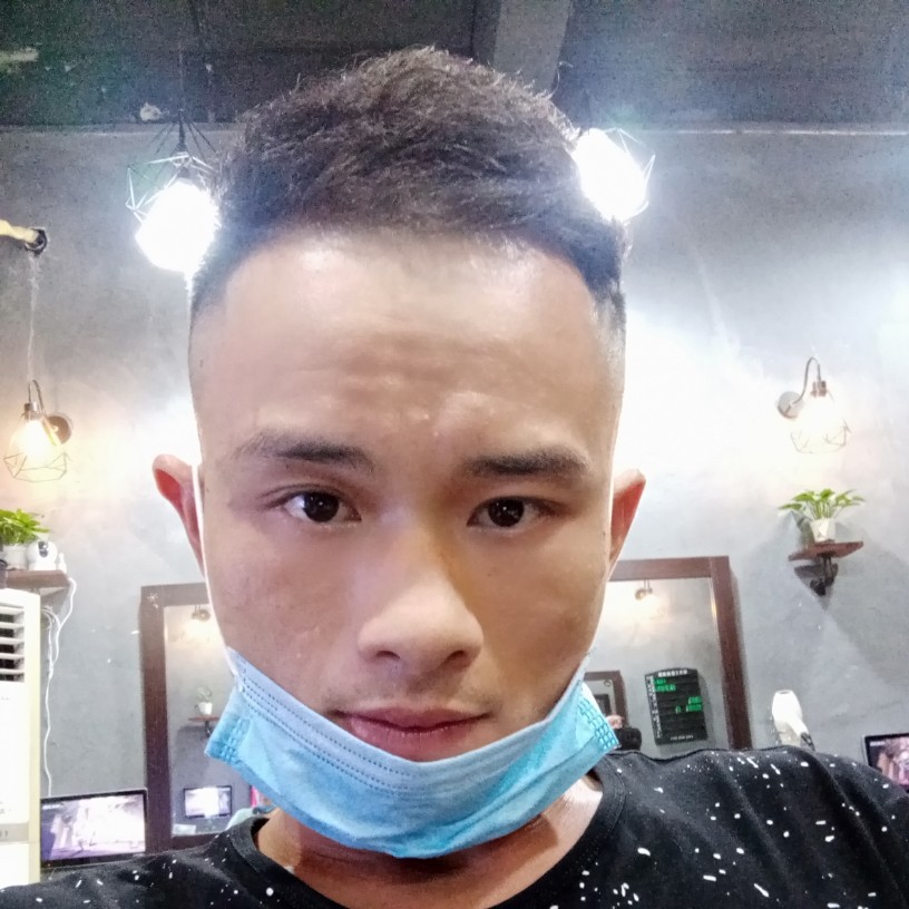 七次狼哥哥的照片