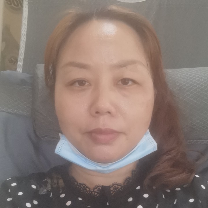 勤奋和手链的照片