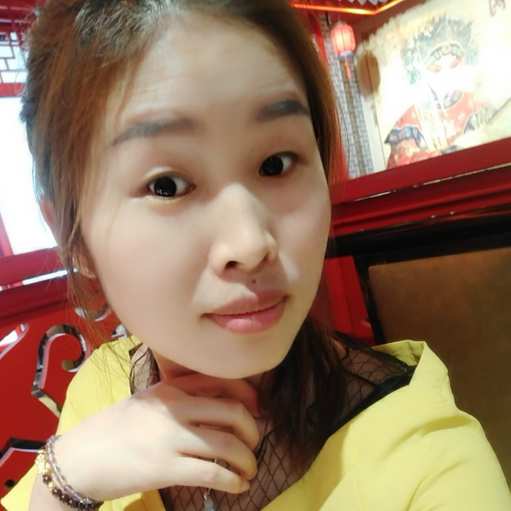 云彩qq的照片