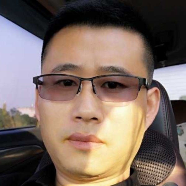 平常方洛尘的照片
