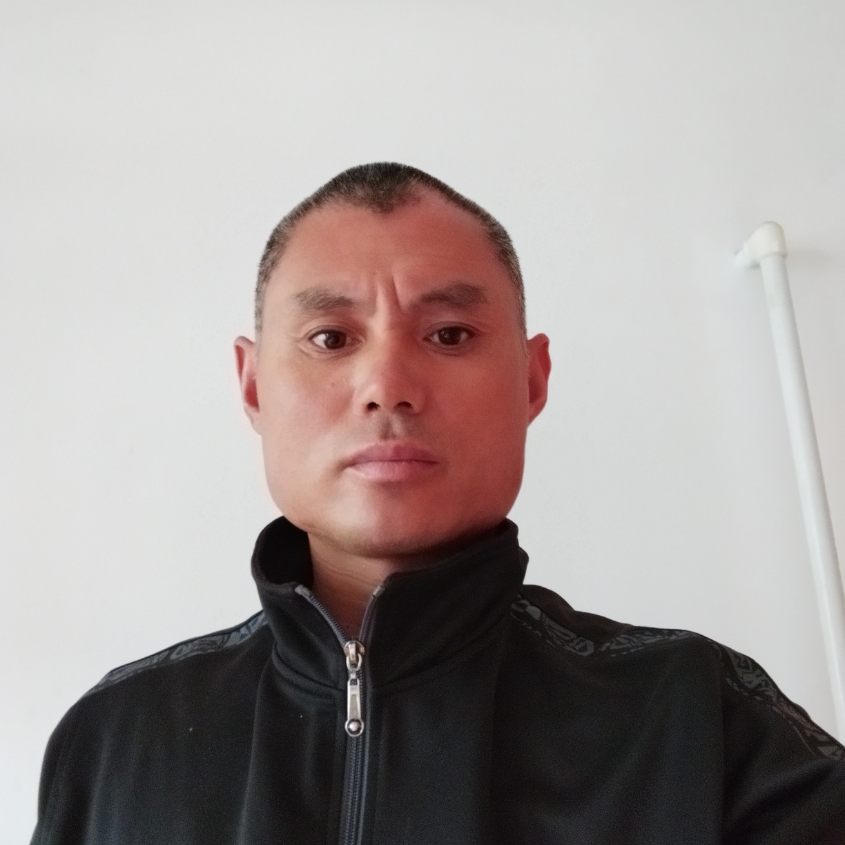 轩辕漫步自信的照片