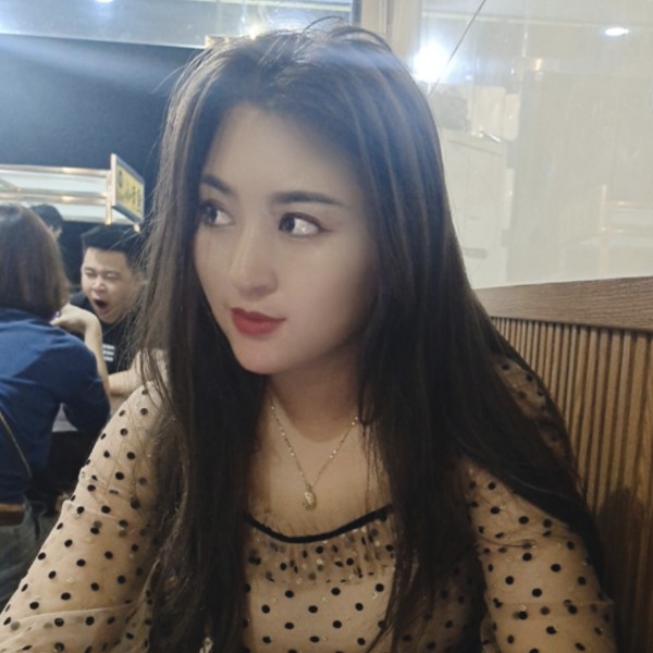 小海豚闻落拓的照片