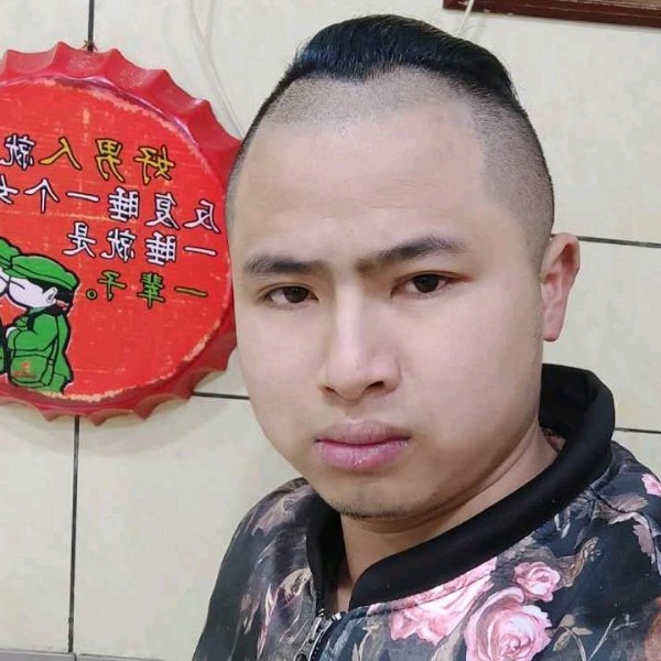 唐弟宝的照片