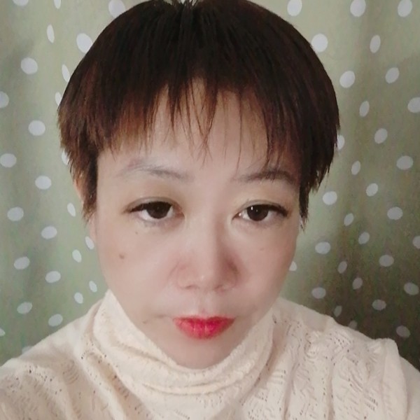 独特踢羽裳的照片