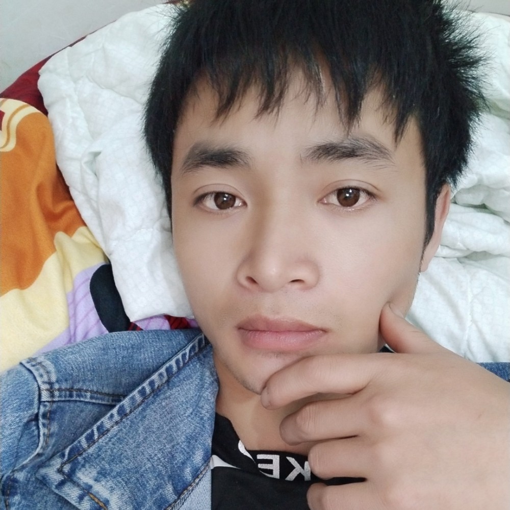 期待的幸福。的照片