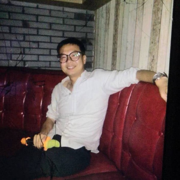 寒冷霓裳的照片