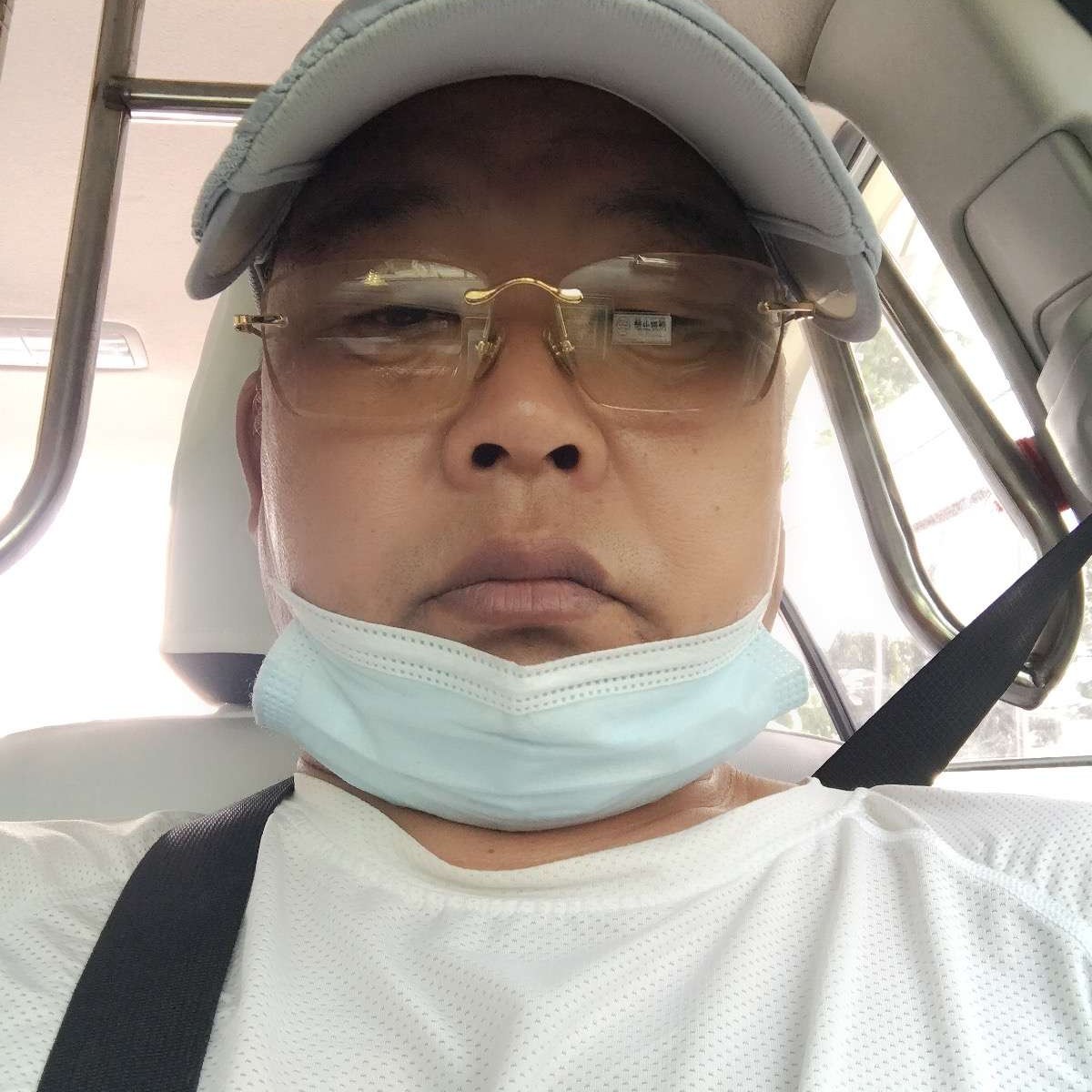 大侠爱恋机灵的照片