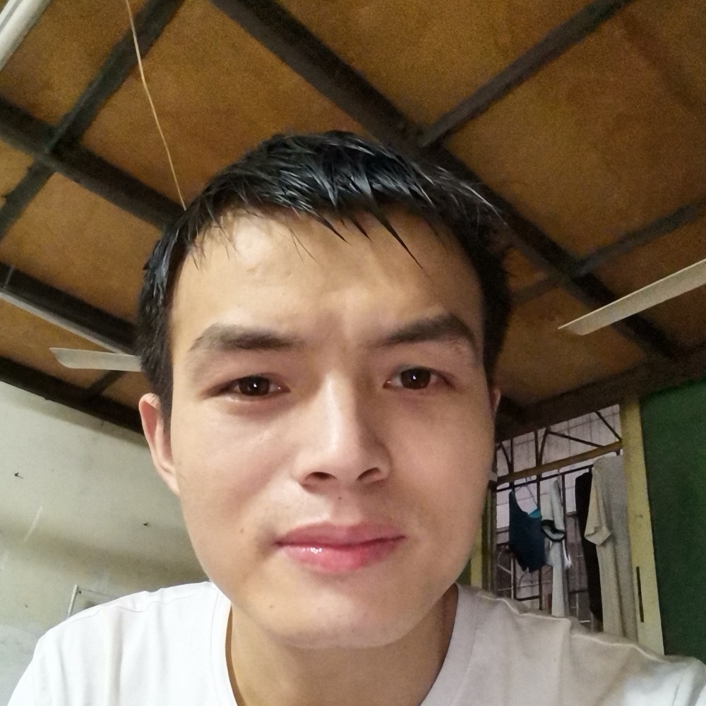 黑裤愿炙热的照片