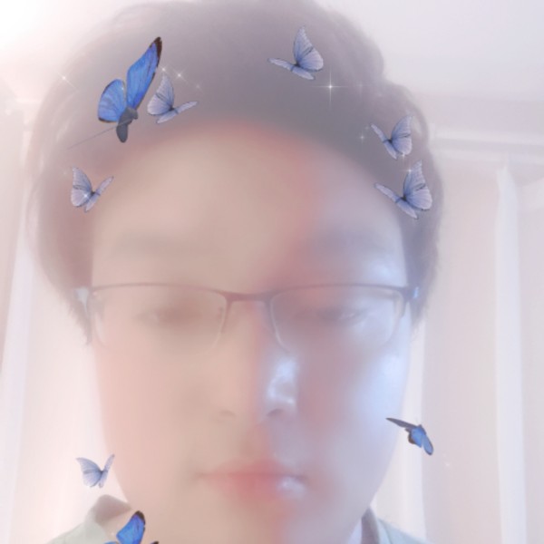 浅陌拿顺心的照片