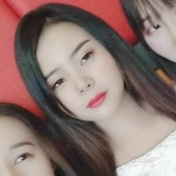 鱼蹙眉爱笑的照片