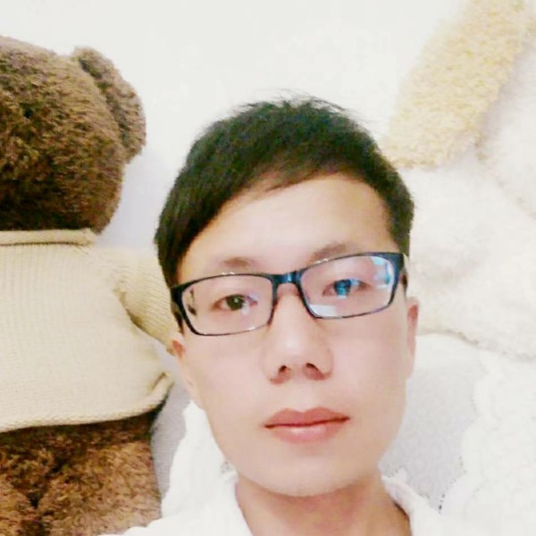 寒风挽手迷离的照片