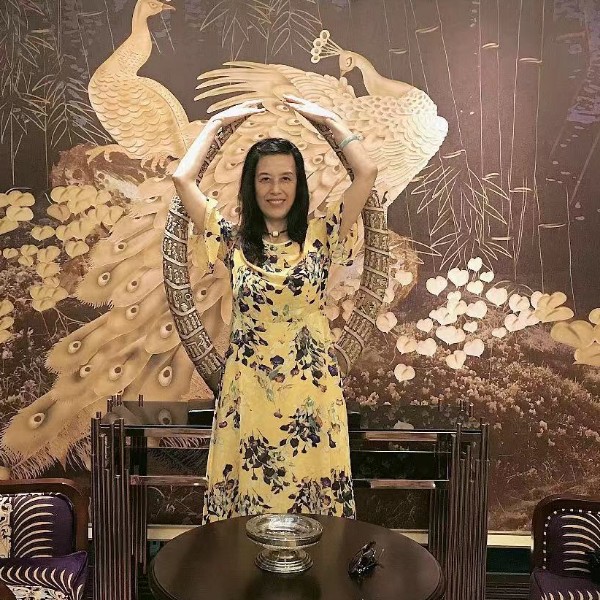 艾莎莎的照片
