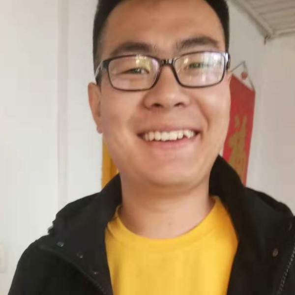 过客欣慰的照片