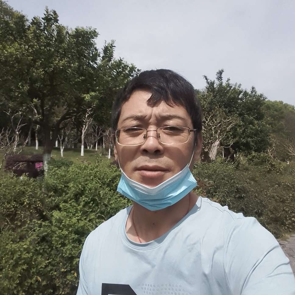 有缘牵着手就走的照片
