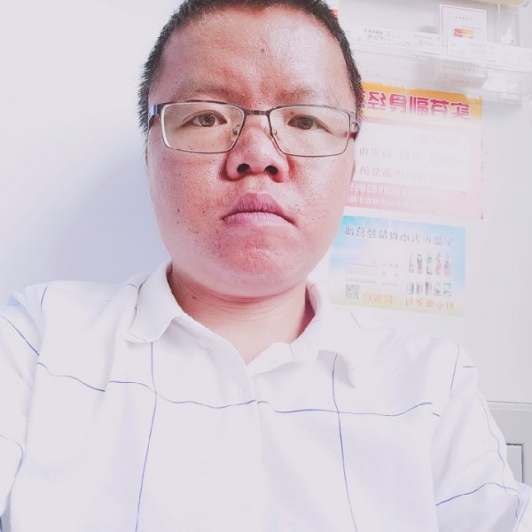 虚心深拥音响的照片