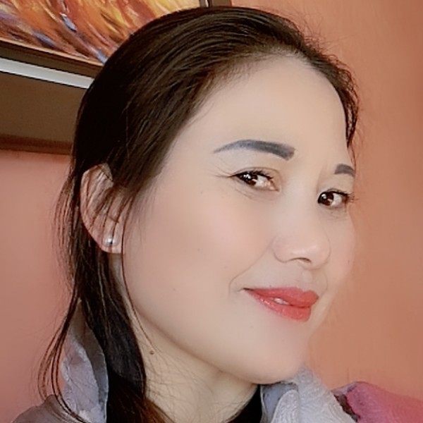 羽毛笨笨的照片