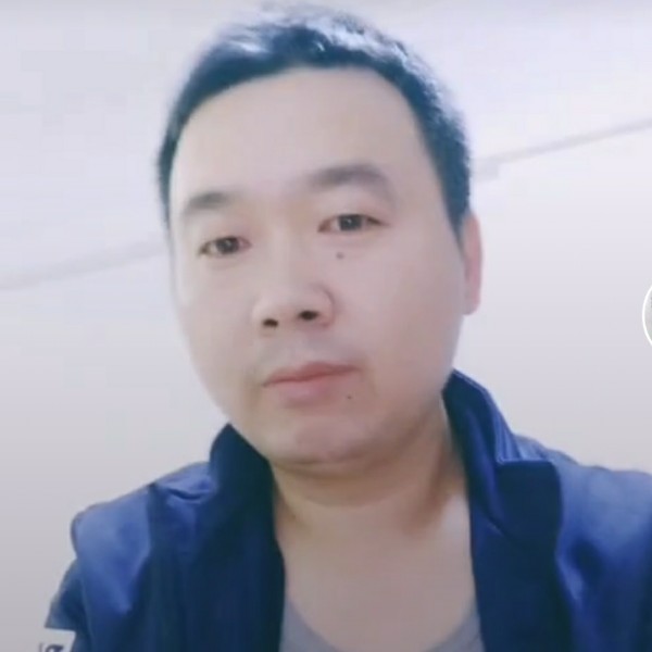 毛巾俊逸的照片