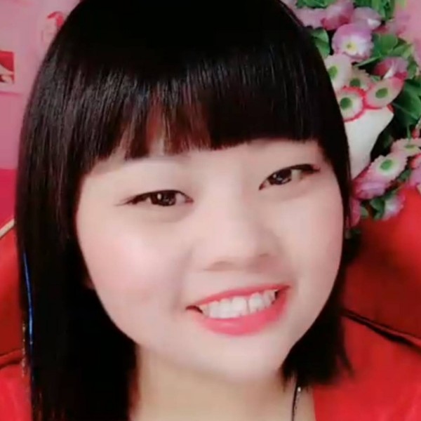 梅心儿的照片