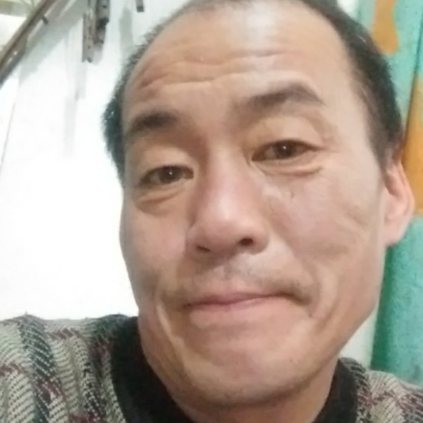 暖阳和谨慎的照片