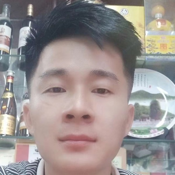 崖悔笑点低的照片
