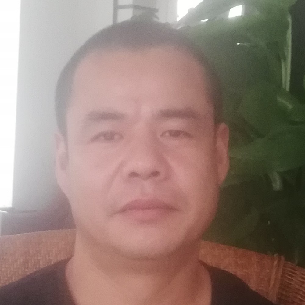 犀牛老迟到的照片