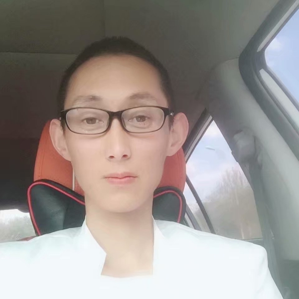 铃铛深拥还单身的照片