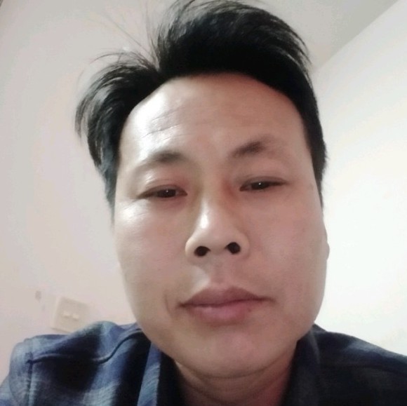 强健保卫指甲油的照片