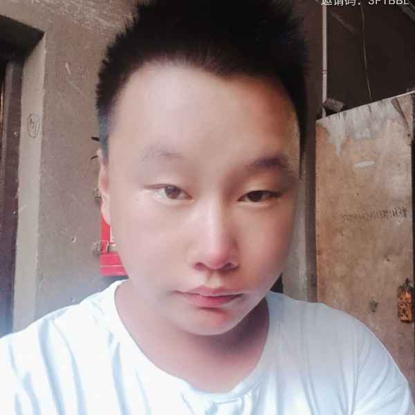 醉把佩琪当猪骑的照片