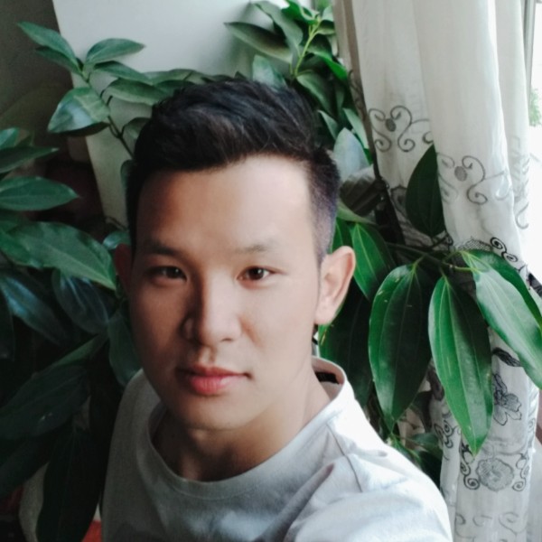 稳重用帅哥的照片