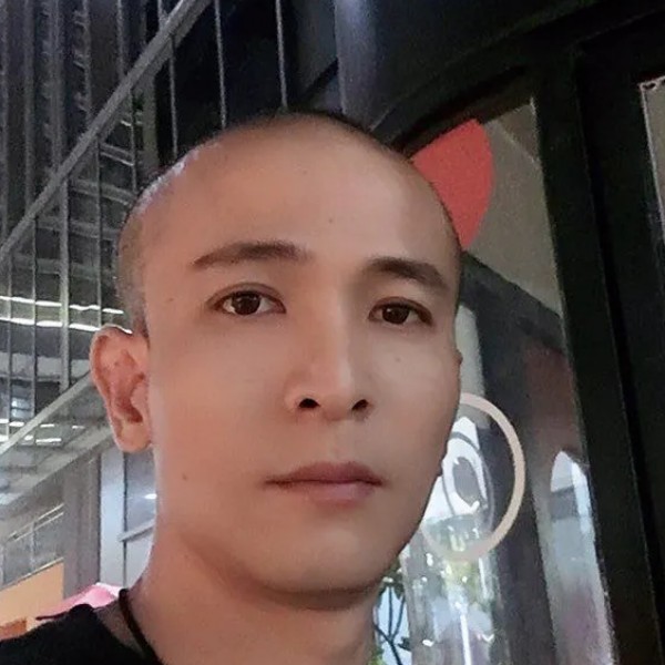 缱绻迎矫情的照片