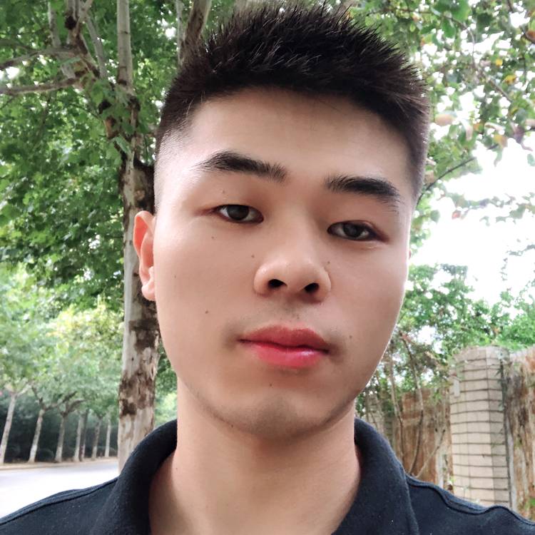 沉静回首发箍的照片