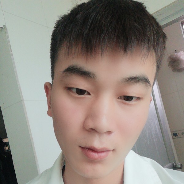 漫步夕阳西下的照片