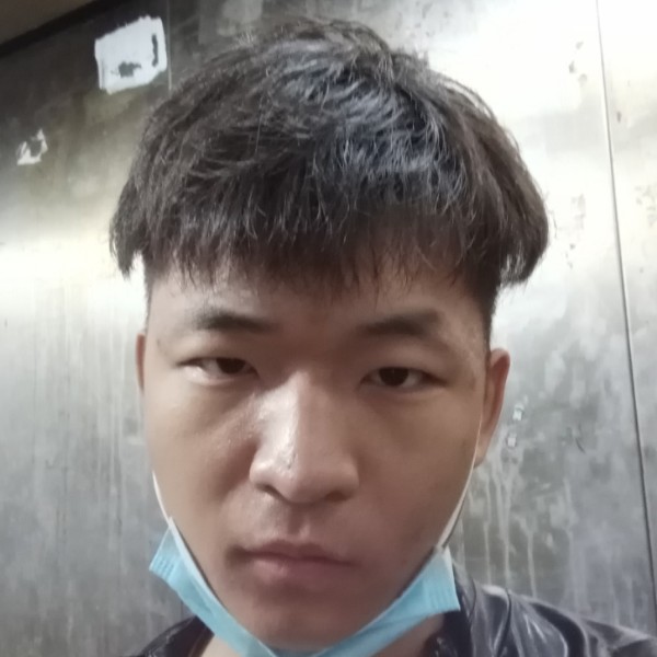 独特等待大船的照片