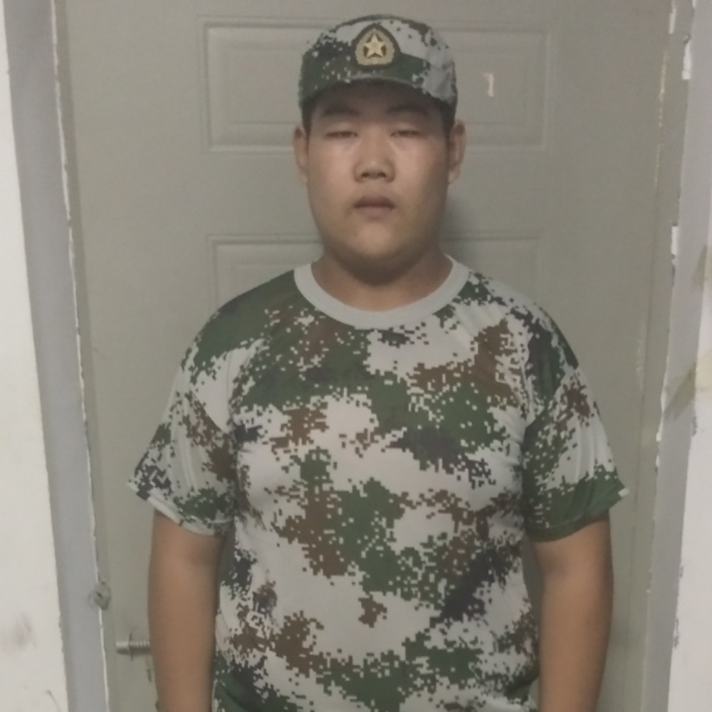 秋颜笑超帅的照片