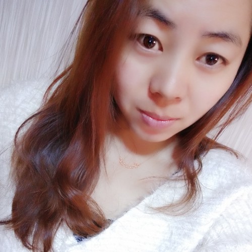 素颜清水无香的照片