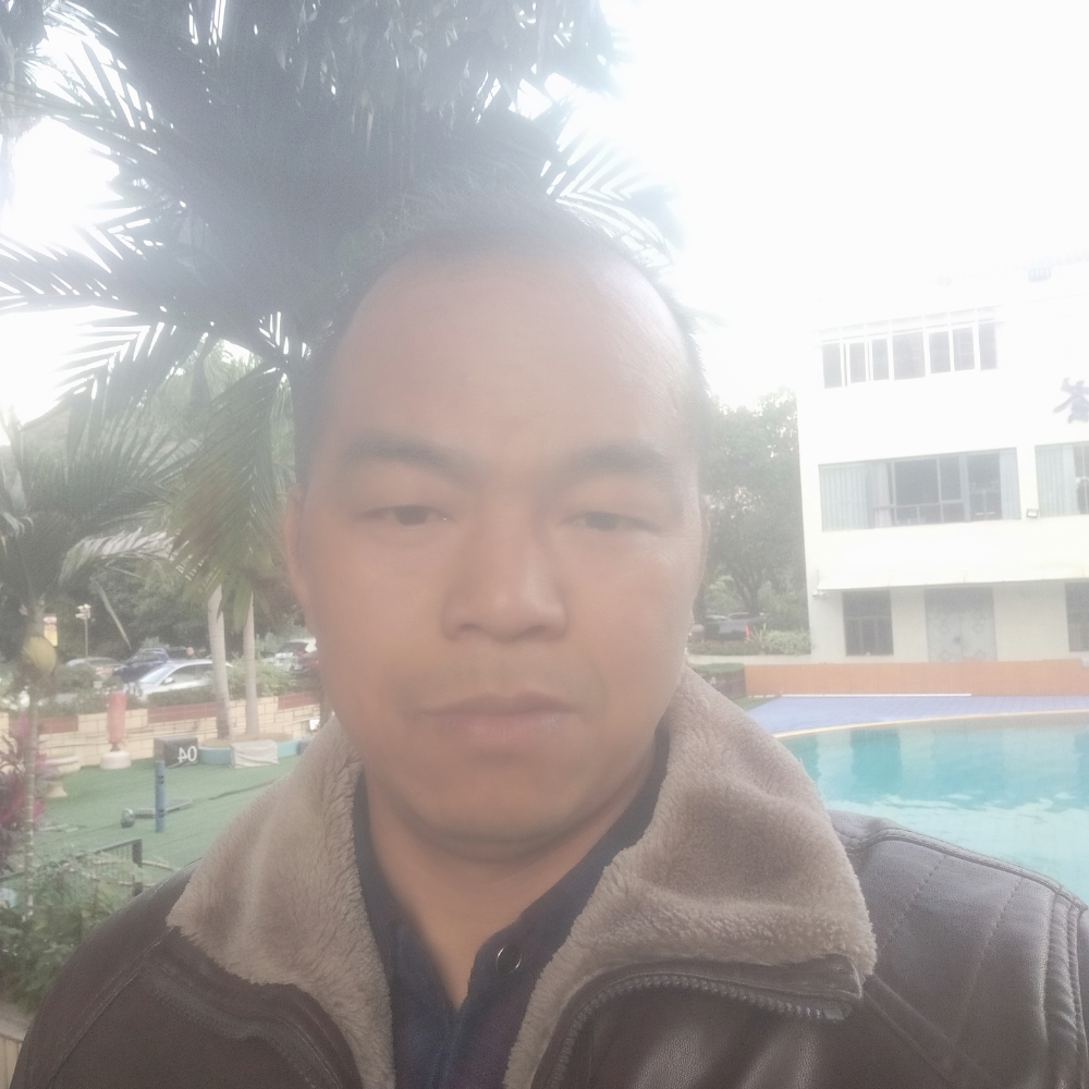 腼腆的青栀的照片