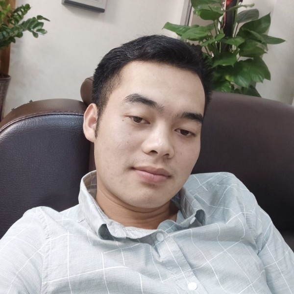 汤那的照片