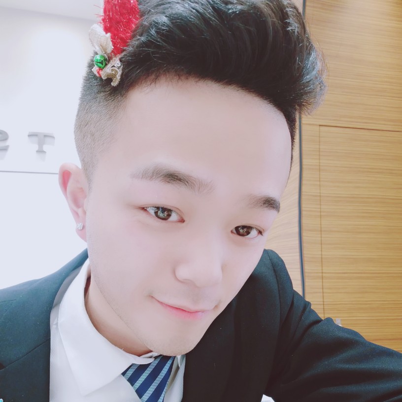 看看多少机器人的照片