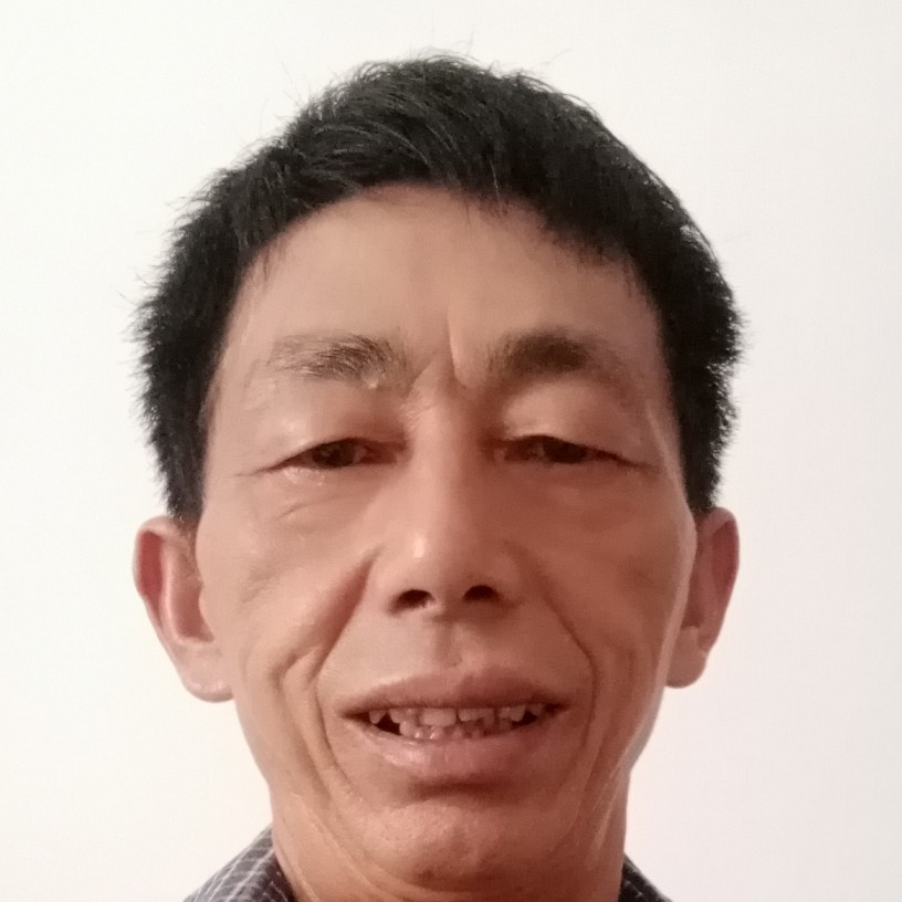 高挑说芹菜的照片