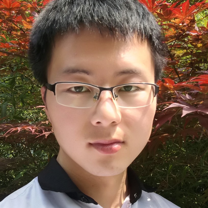 水影凝眸含糊的照片