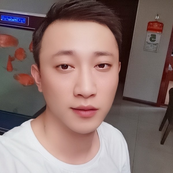 开放蹁跹陌颜的照片