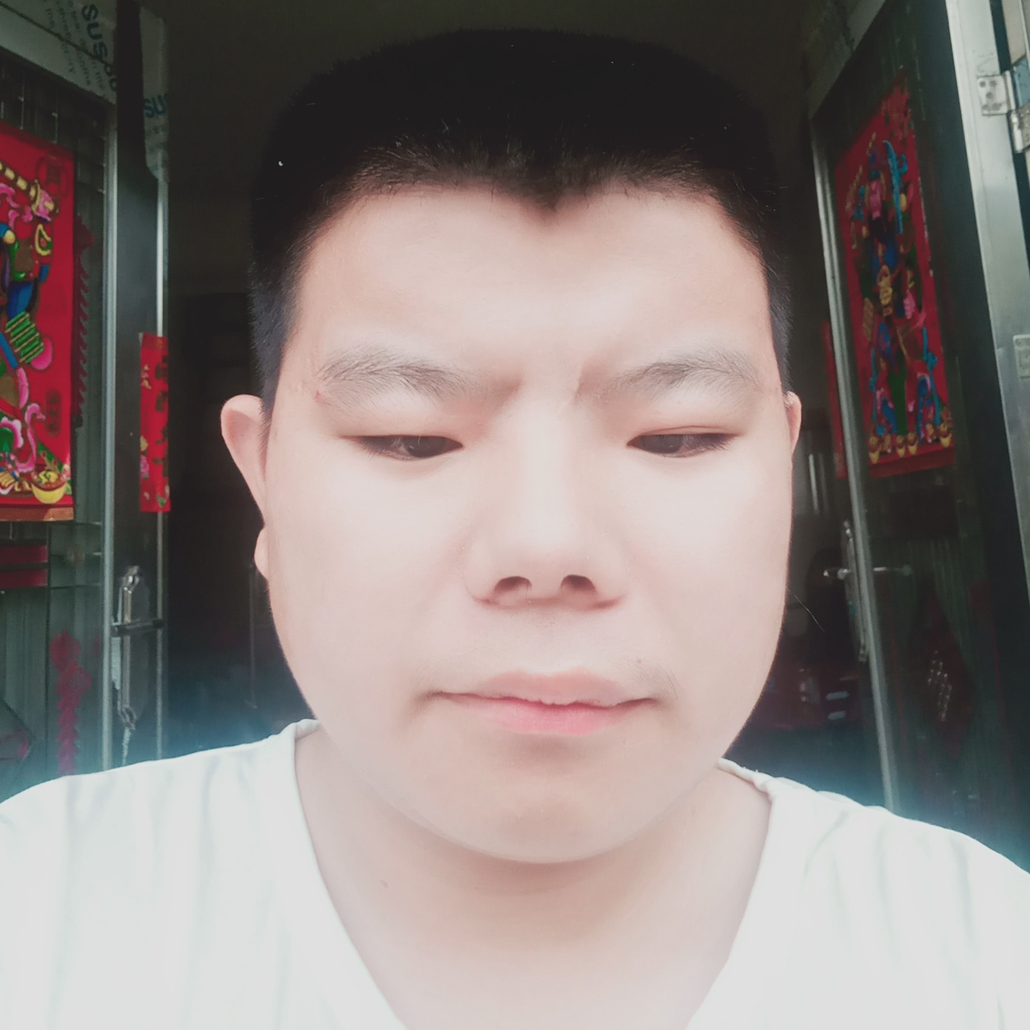 拉长放弃凉面的照片