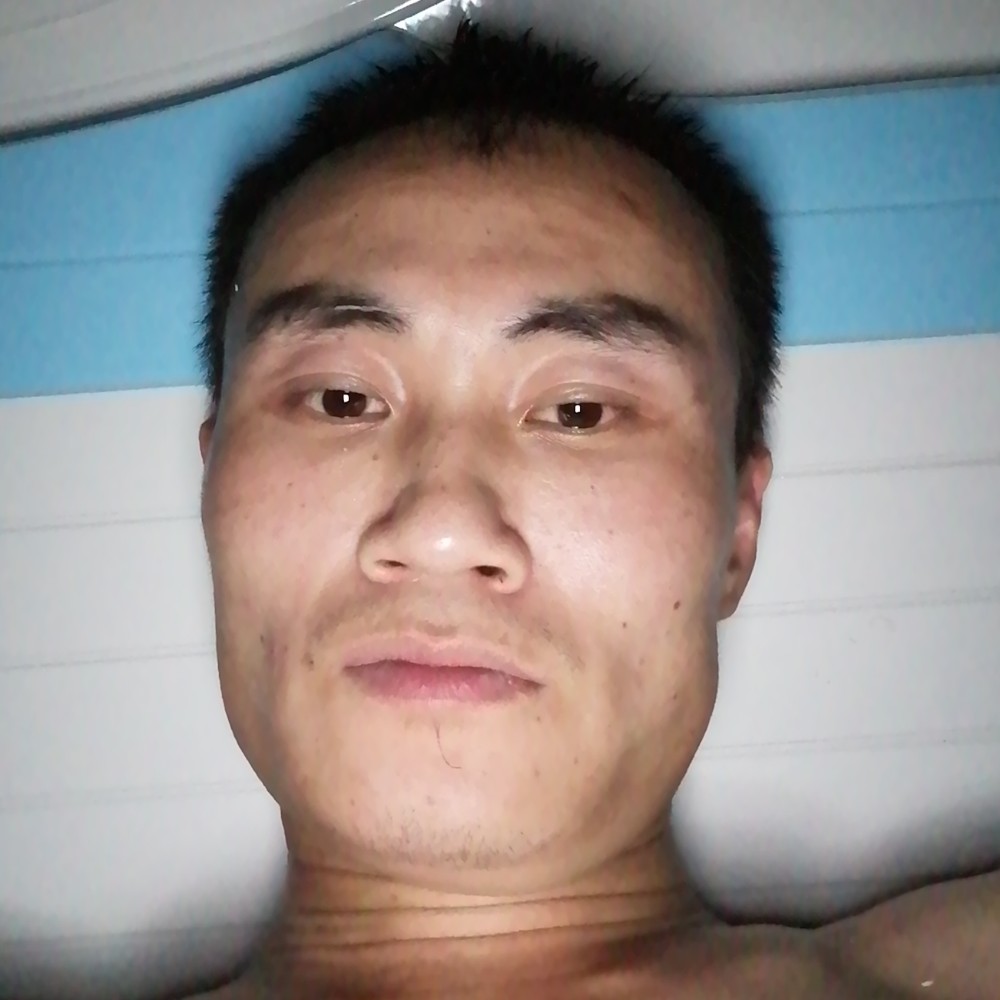 离过婚的单身男人的照片