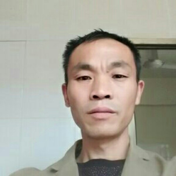 尘宵洁净的照片